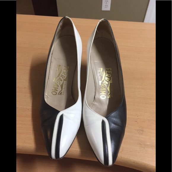 Salvatore Ferragamo Shoes - Salvatore Ferragamo Black white pumps 6.4 AA